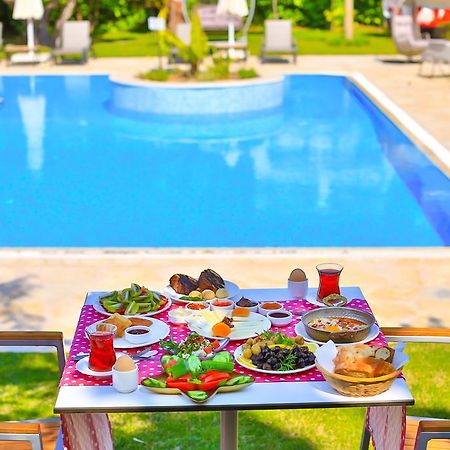 Amare Cesme Hotel Bagian luar foto