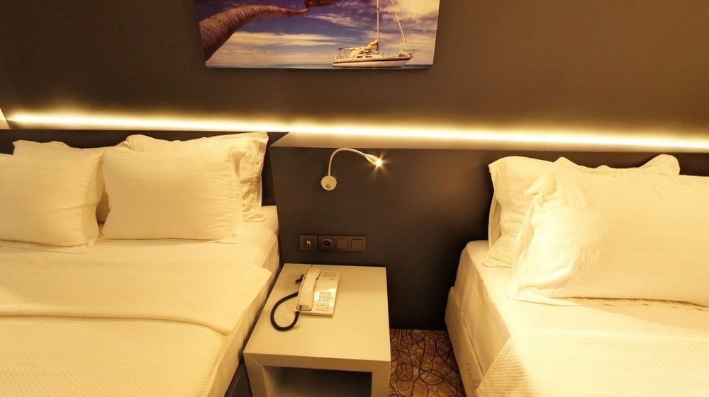 Amare Cesme Hotel Bagian luar foto